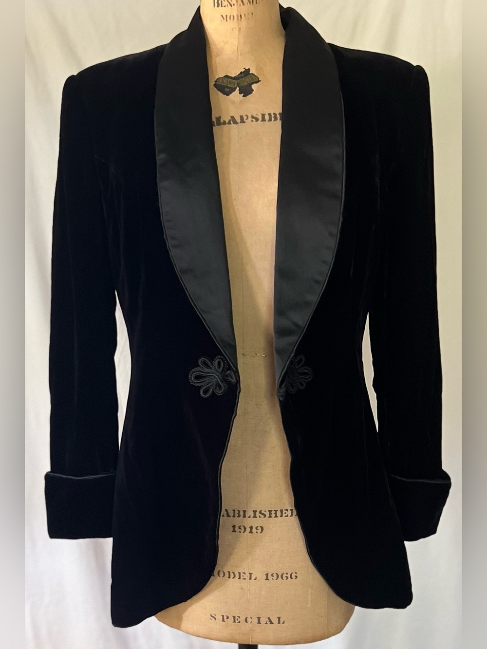 Vintage RALPH Ralph Lauren Velvet Silk Frog Toggle Blazer Jacket 6